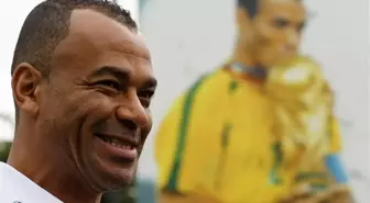 Cafu'yu Soyunma Odasından Kovdular