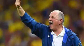 Scolari Bırakmıyor!