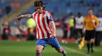 Chelsea, Filipe Luis'in Peşinde