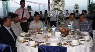 Ensar Vakfı Üyeleri ile Gönül Elçileri, İftarda Buluştu