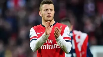 Jack Wilshere Yine Sigara İçerken Yakalandı