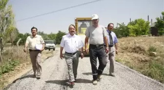 Uşak'ta Bir Çok Köy Yolu Yeniden Asfaltlanıyor