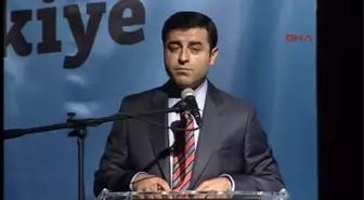 Demirtaş'tan Türk Bayrağı Mesajı