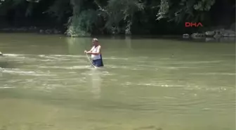 Melen Çayı Yaz Ortasında Gürül Gürül