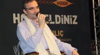 Senai Demirci: 'Bıkmadınız mı Televizyonlardaki Din Magazinliğinden'