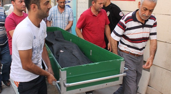 Kapıya Koyduğu Dinamitle Ölen Öğretmen Elazığ'da Toprağa Verildi
