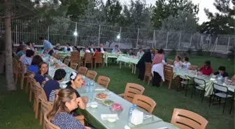 Erzincan Valisi Akdemir Engelli Çocuklar ile İftarda Buluştu