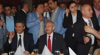 Kemal Kılıçdaroğlu, Tüyap'ta Düzenlenen 15 Bin Kişilik İftara Katıldı