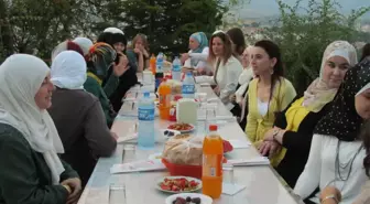 Suriyeli Mültecilere İftar Verildi