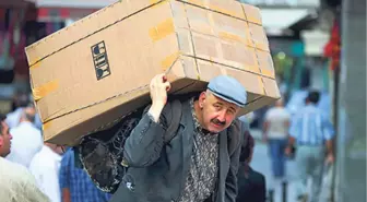 Karapınar'da Hamalların Sıcakta Ekmek Mücadelesi