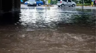 Erzincan'da Büyük Gelengeç Köyünü Sel Suları Bastı