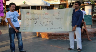 Kaş'ta Kadın Cinayetleri Protesto Edildi