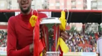 Kamil İçer Yuvada Kaldı