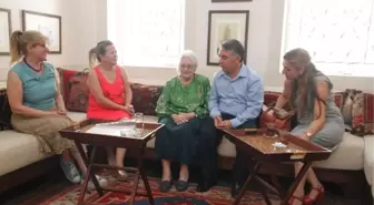 Felsefenin Duayeni Konak'a Misafir Oldu