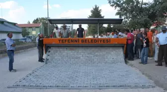 Tefenni Belediyesi Taş Döşeme Makinesi Aldı