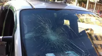 Kahramanmaraş'ta, Ekmeleddin İhsanoğlu'nun Seçim Minibüsüne Saldırı