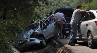 Bolu'da Trafik Kazası: 1 Ölü, 3 Yaralı