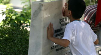 Şehitleriyle Bayramlaştılar
