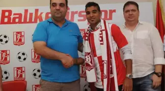 Balıkesirspor'da Vargas İmzaladı