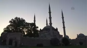 Mimar Sinan'ın Ustalık Eserinde Bayram Namazı