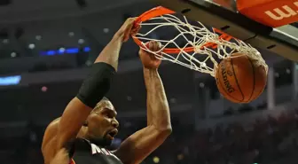 Chris Bosh Yuvada Kaldı