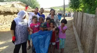 Köyde İmece Usulü Toplu Temizlik