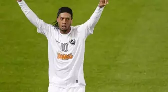 Ronaldinho Transferi Konusunda Açıklama Yaptı