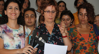 DÖKH, Arınç'ın Kahkaha Konuşmasına Tepki Gösterdi