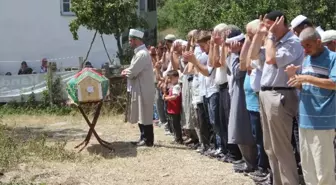 Gazi Mahallesindeki Çatışmada Ölen Genç Toprağa Verildi