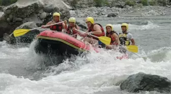 8. Uluslararası Fırtına Rafting Şenliği Sona Erdi