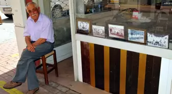 Takım Arkadaşlarının Hatırasını Fotoğraflarda Yaşatıyor