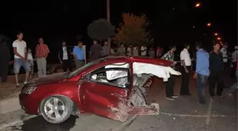 Yozgat'ta Trafik Kazasında Otomobil İkiye Bölündü: 4 Yaralı