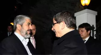 Bakan Davutoğlu, Hamas Lideri Meşal ile Görüştü