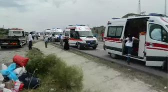 Çorum'da Minibüs Devrildi: 12 Yaralı