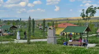 Sıcaktan Bunalanlar Peçenek Mesire Alanına Koştu