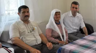 Demirci'de İhtiyaç Sahibi Aileye Ev Yardımı