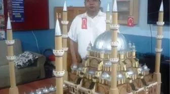 Özel) Ağaç Parçalarından Merkez Cami Maketi Yaptı