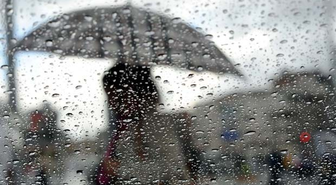 İstanbul'da Gün Geceye Döndü, Yağış ve Fırtına Başladı