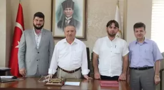 Sakarya Gönüleli Derneğinden Müftü Serenli'ye Ziyaret