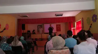 Şavşat'ta Yaşlı Refakatçisi Kursu Açıldı