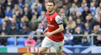 Arsenal, Barcelona'nın Vermaelen Teklifini Kabul Etti