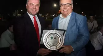 Balyemez'den, Kesimoğlu'na Sürpriz Plaket