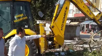 Finike Belediye Başkanı Sarıoğlu, Turunçova'daki Çalışmaları İnceledi