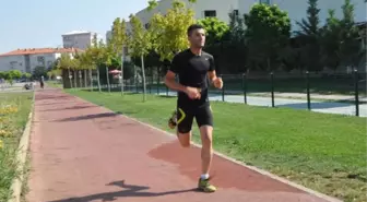 Uşaklı Şampiyon Maratoncuya Teşekkür