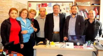 Eskişehirli Şairler Esgazete'yi Ziyaret Etti