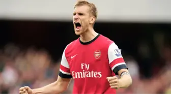 Arsenal'li Mertesacker Alman Milli Takımındaki Kariyerini Sonlandırdı