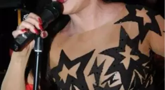 Ayvalık'ta Nükhet Duru ve Timur Selçuk Konseri