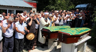 Yangında Ölen Anne ve Kızı Toprağa Verildi