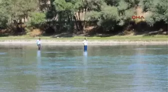 Muş'ta Balık Tutmaya Giden Gencin Cesedi Bulundu