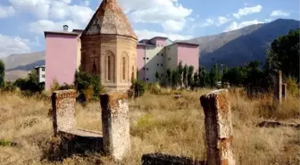 Halime Hatun Kümbeti'nin Silüetini Bozdular- Yeniden